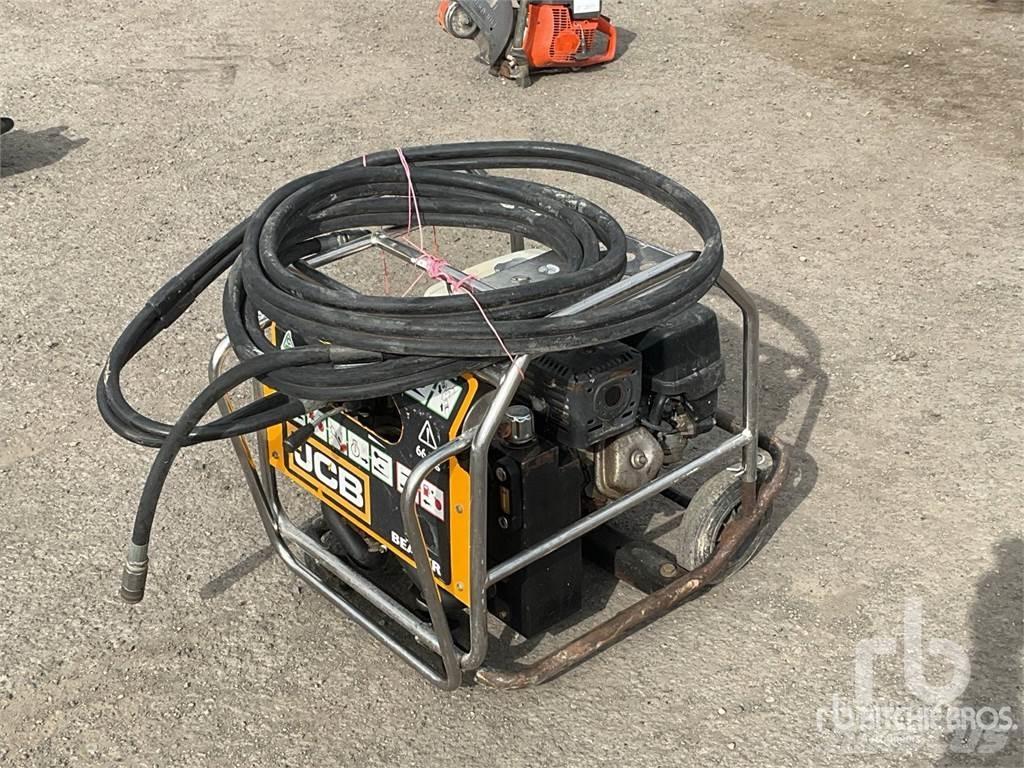 JCB BEAVER Diepladers
