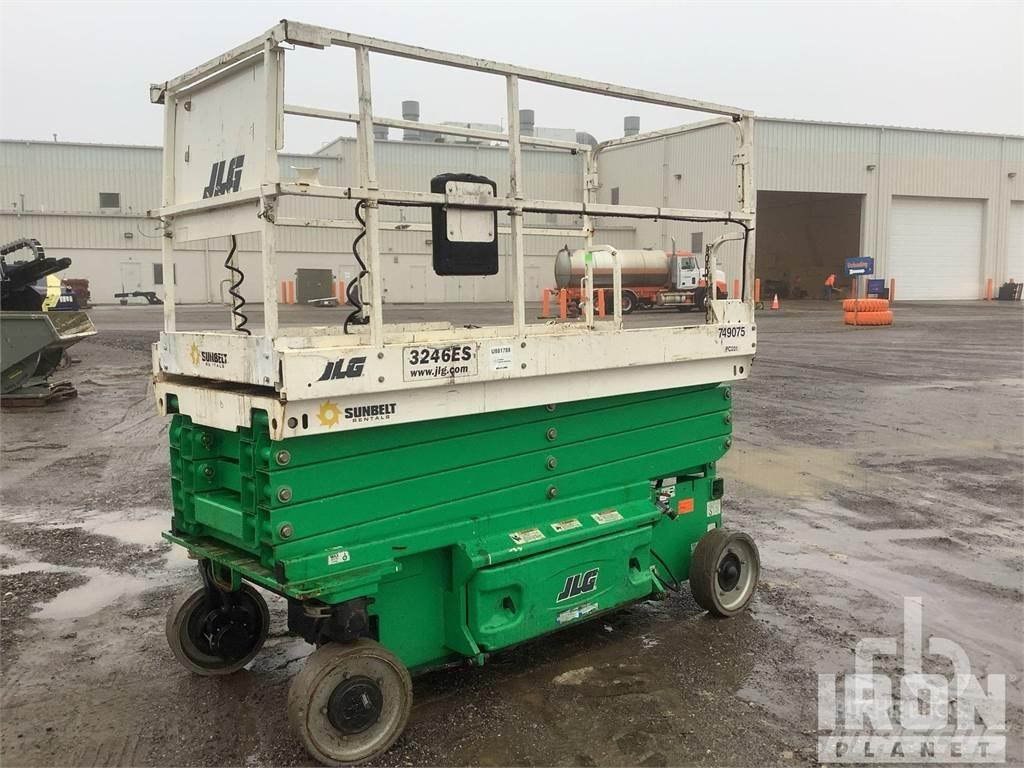 JLG 3246ES Schaarhoogwerkers