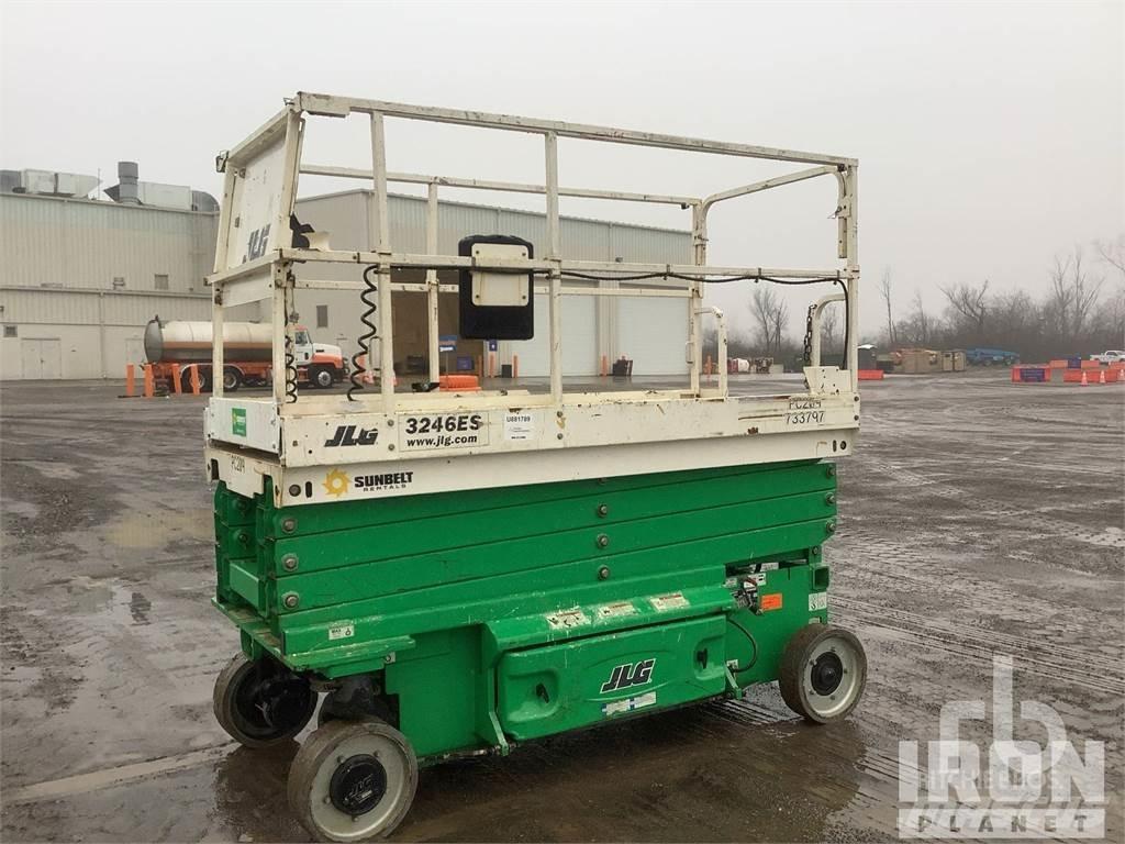 JLG 3246ES Schaarhoogwerkers
