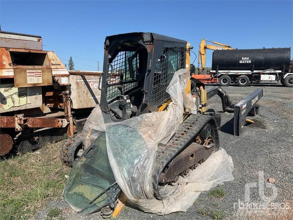 John Deere 323D Schrankladers