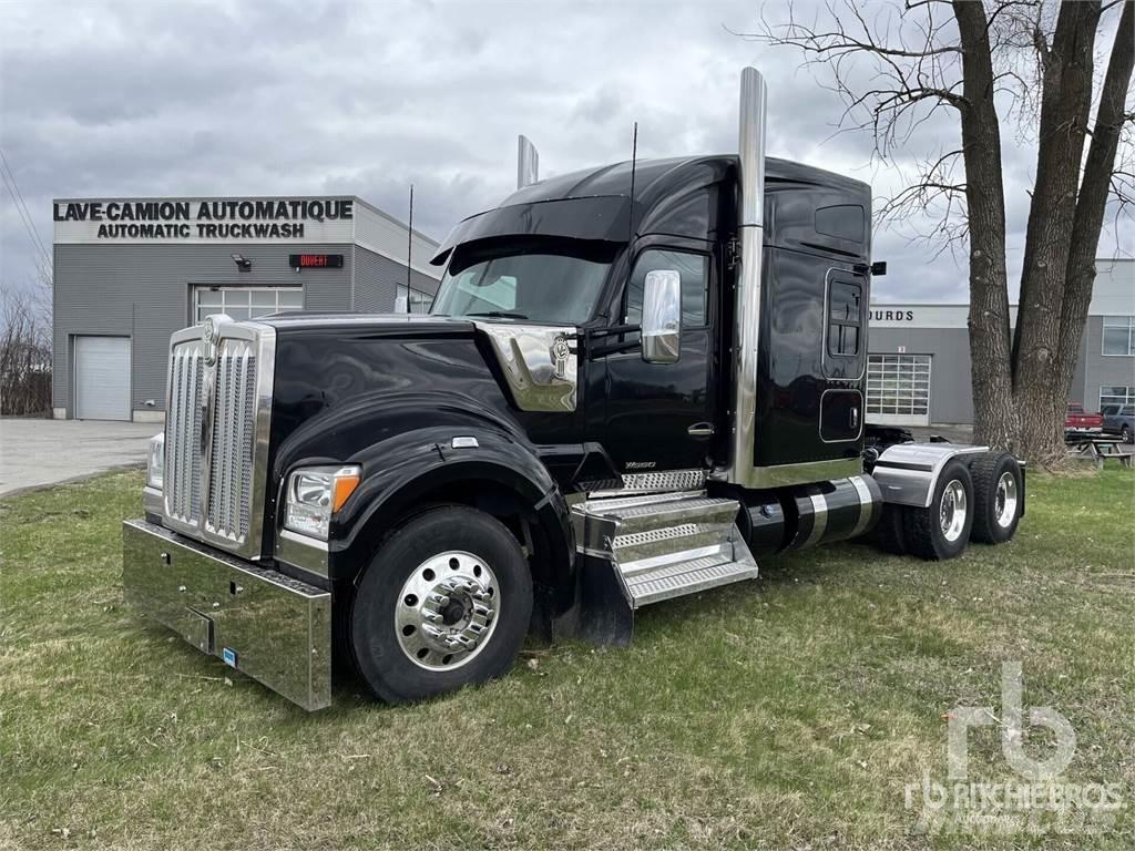 Kenworth W990 Trekkers