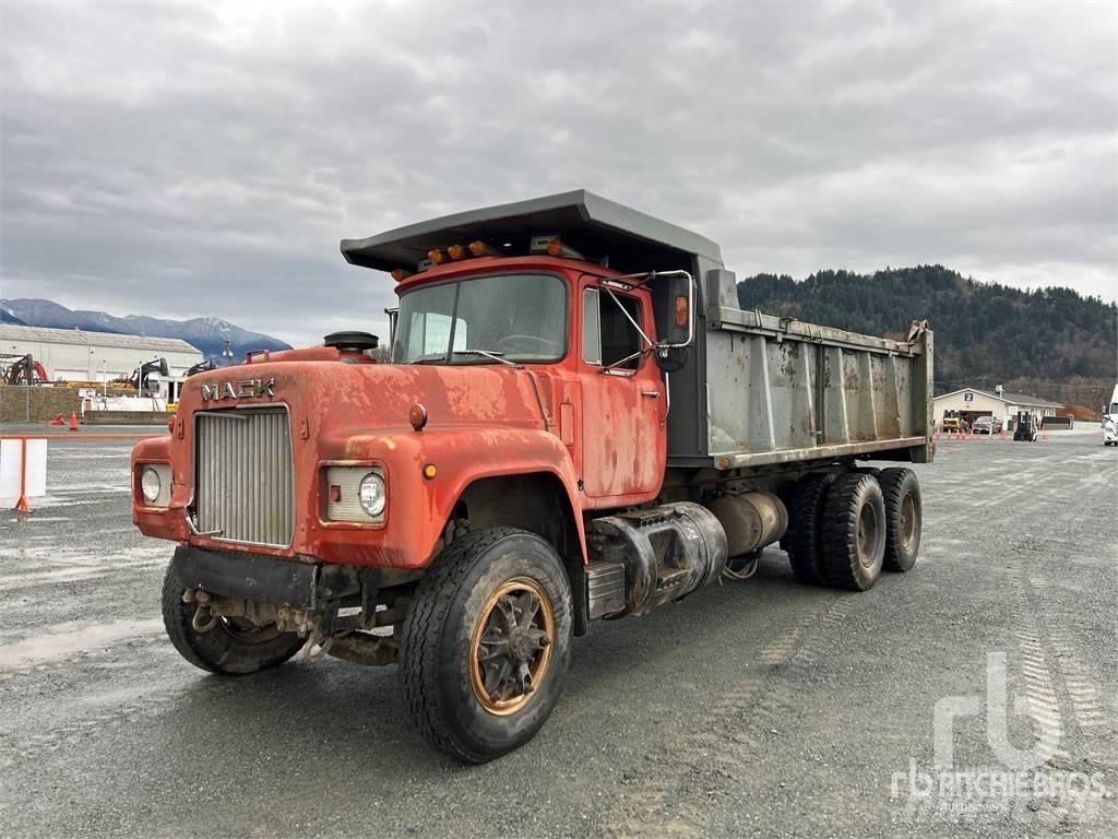 Mack RD686S Kipper