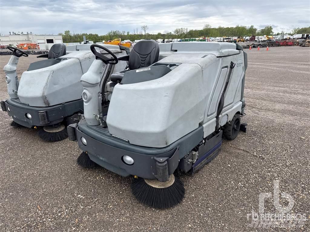 Nilfisk SC8000 Veegmachines