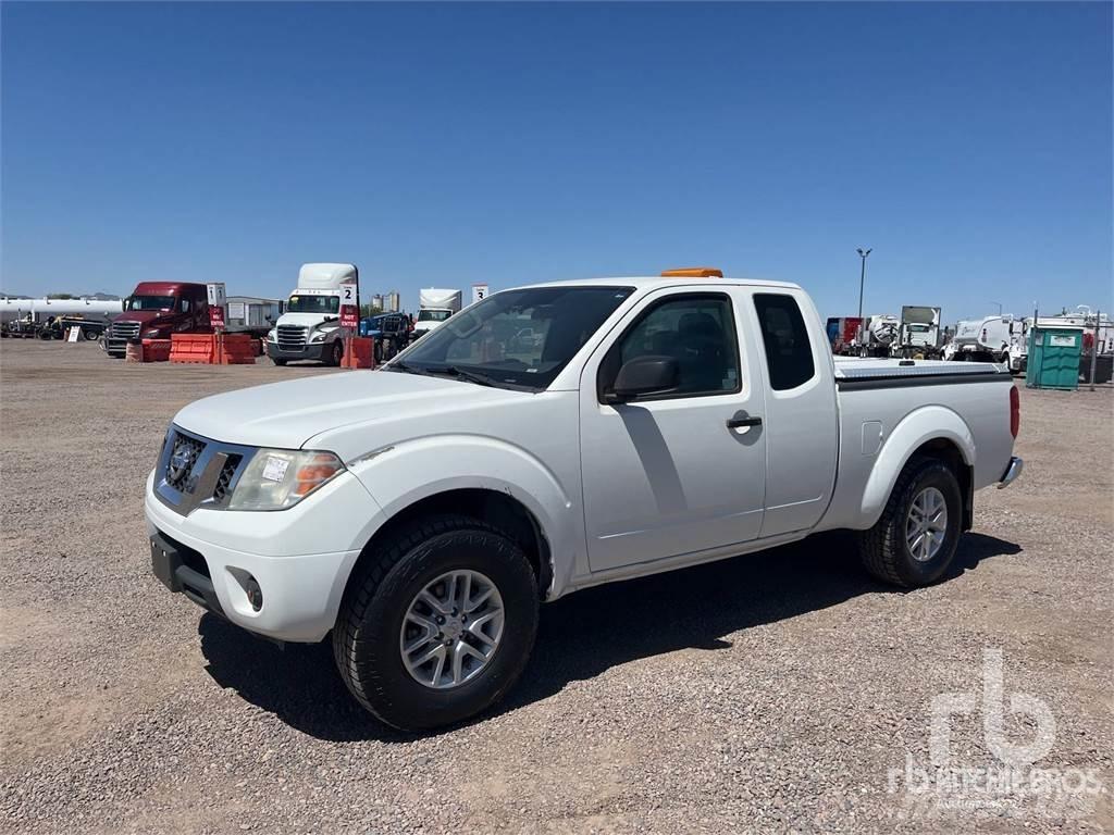 Nissan FRONTIER Bestelwagens met open laadbak