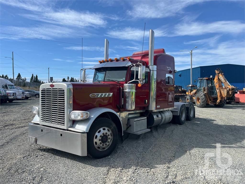 Peterbilt 389 Trekkers