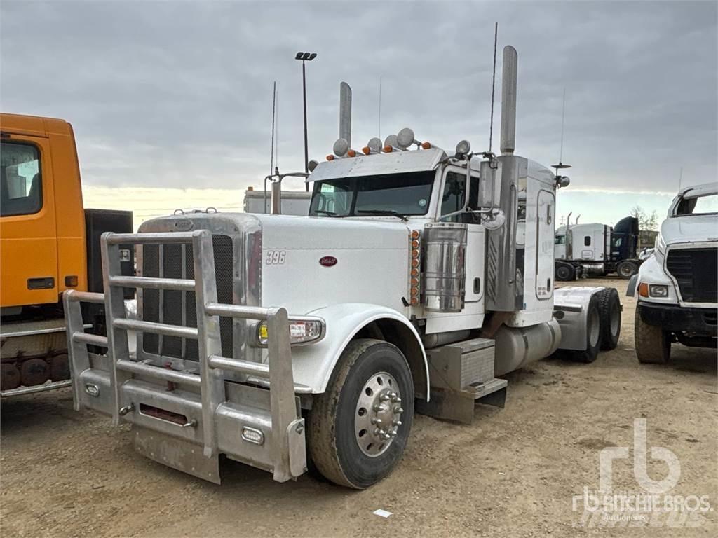Peterbilt 389 Trekkers