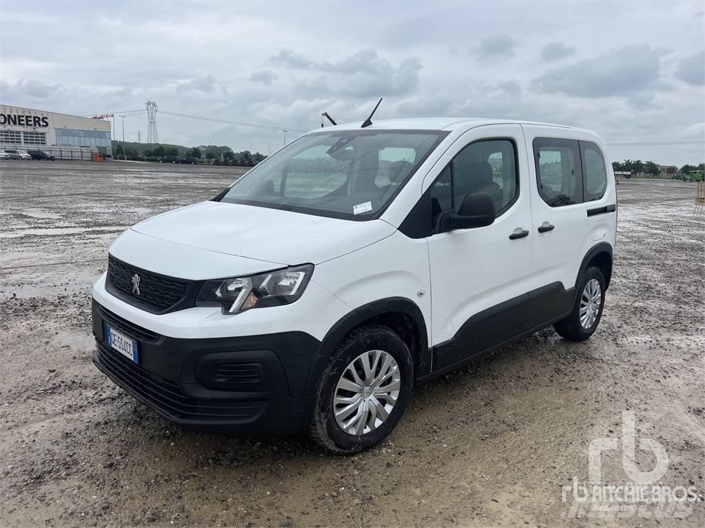 Peugeot RIFTER Auto's