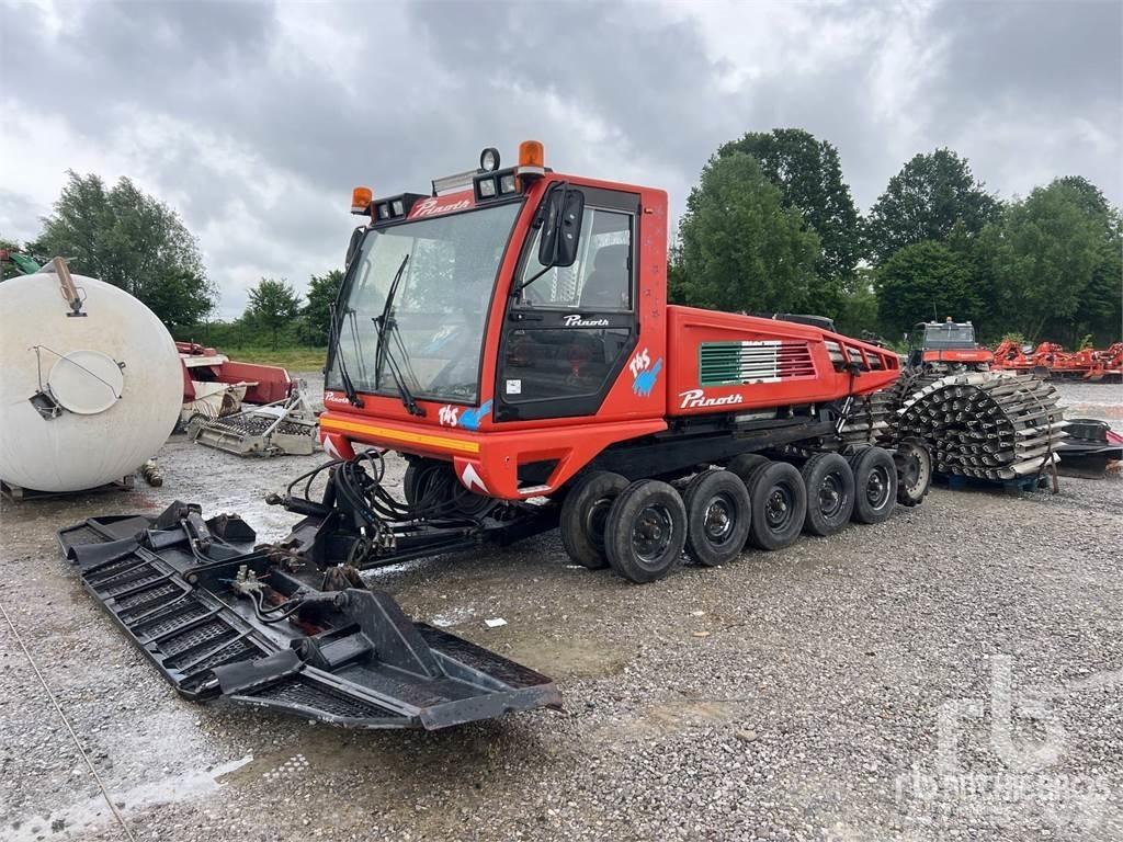 Prinoth T4S Sneeuwschuivers en -ruimers