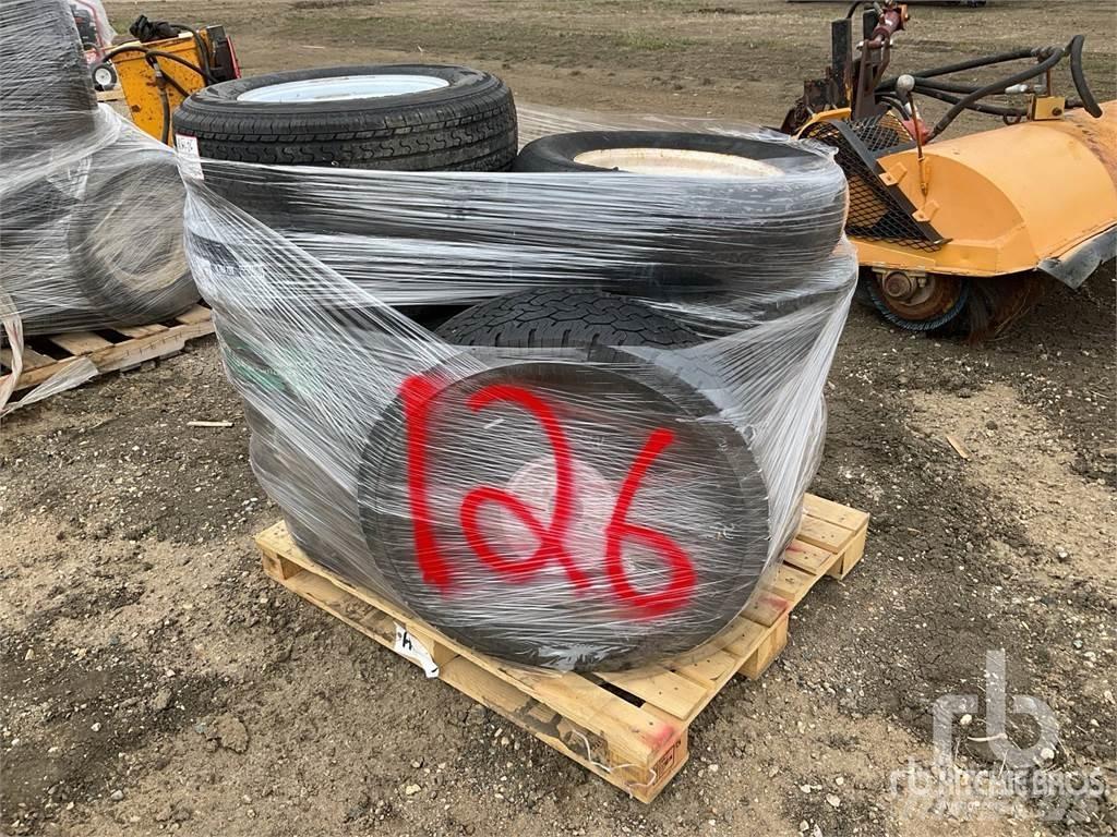  Quantity of (13) Banden, wielen en velgen