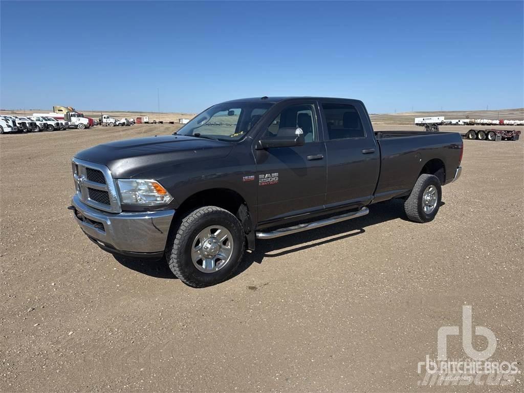 RAM 2500 Bestelwagens met open laadbak