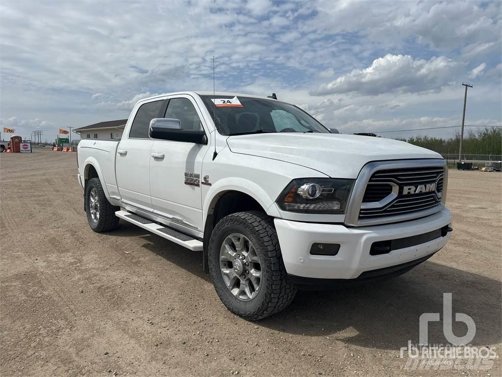 RAM 3500 Bestelwagens met open laadbak