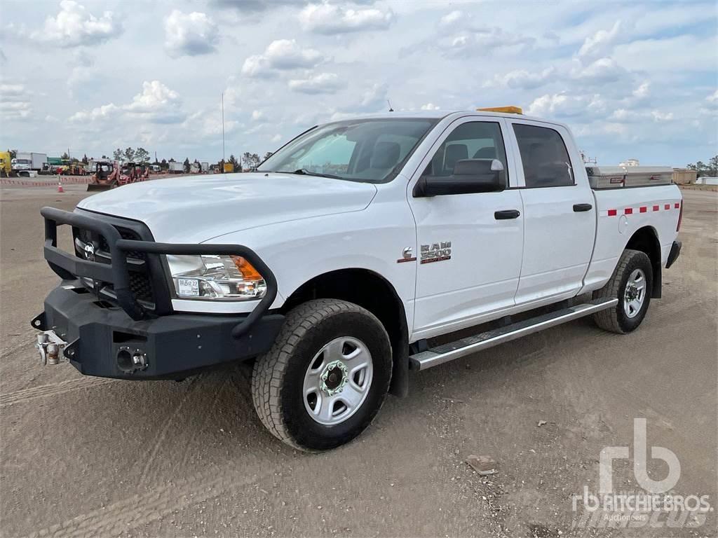 RAM 3500 Bestelwagens met open laadbak