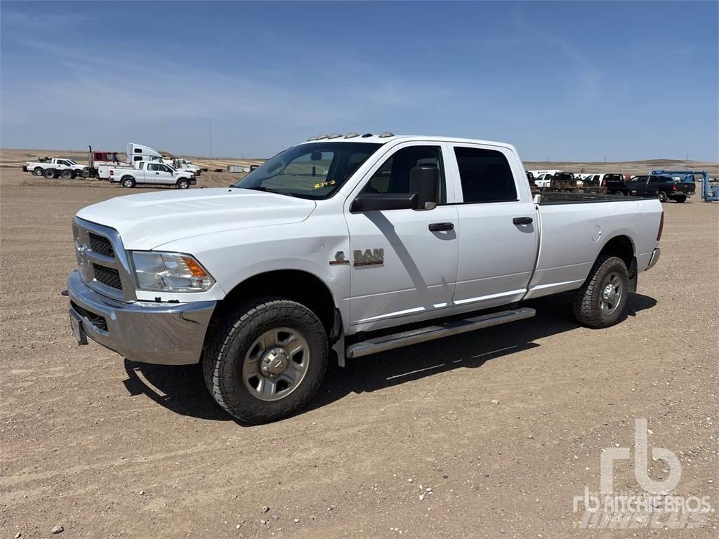 RAM 3500 Bestelwagens met open laadbak
