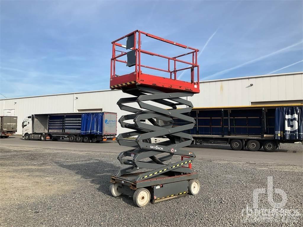 SkyJack SJ4632 Schaarhoogwerkers