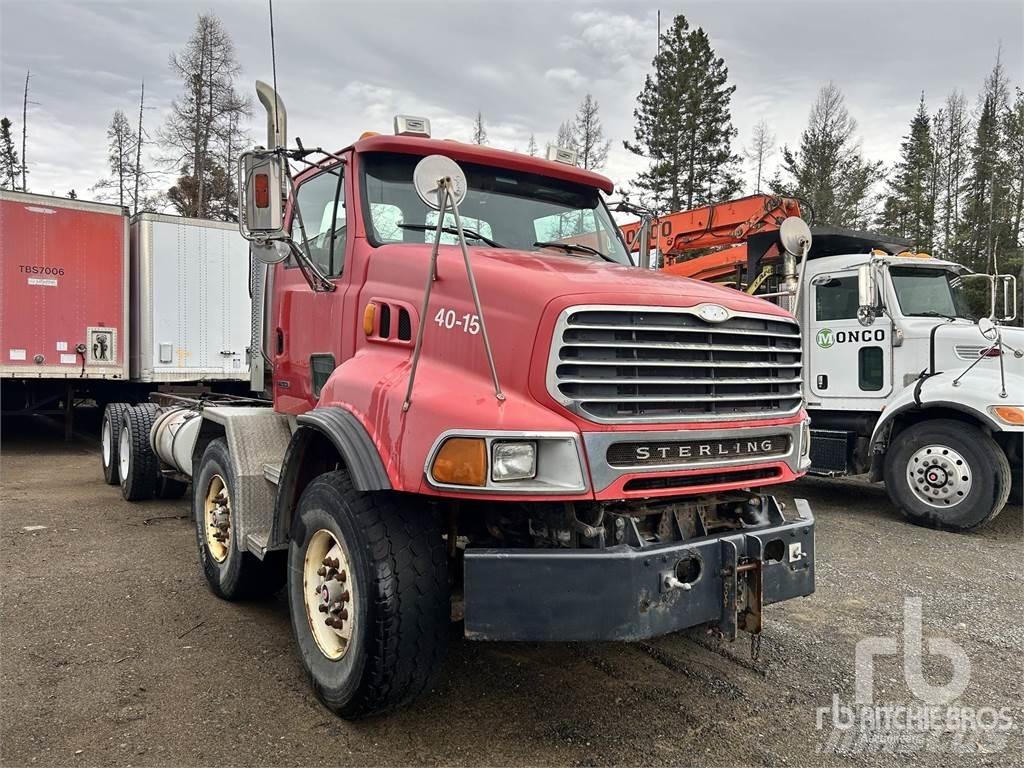 Sterling LT9500 Chassis met cabine
