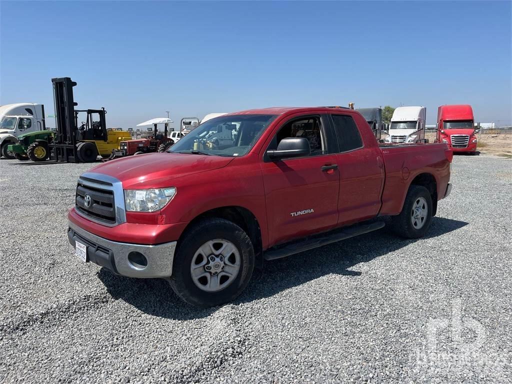 Toyota TUNDRA Bestelwagens met open laadbak