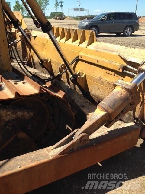 CAT D6H Rupsdozers