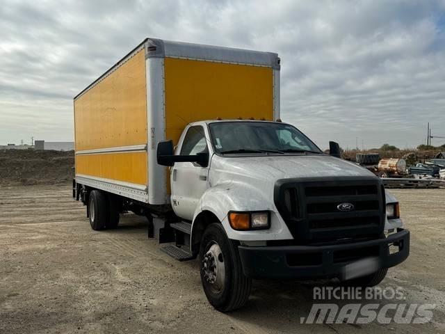Ford F750 Bakwagens met gesloten opbouw