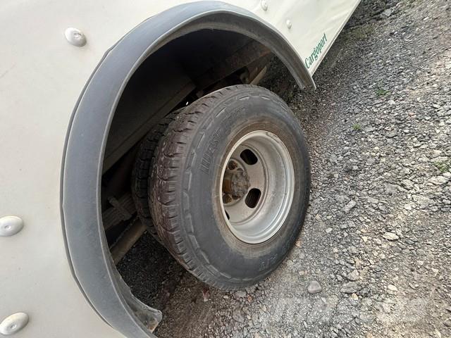 GMC Savana 4500 Bakwagens met gesloten opbouw