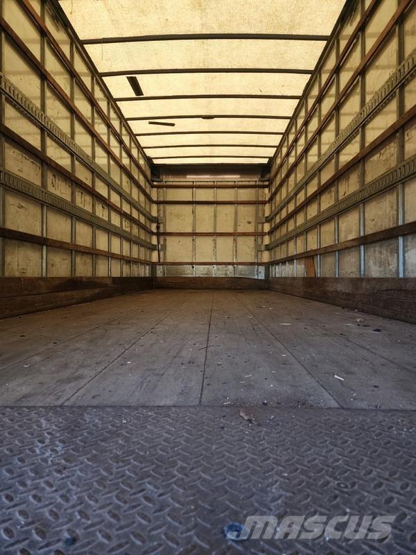 Hino 258LP Bakwagens met gesloten opbouw