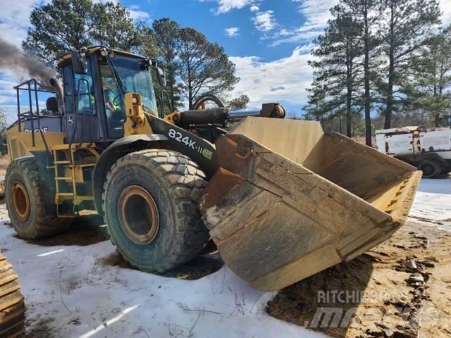 John Deere 824K Wielladers