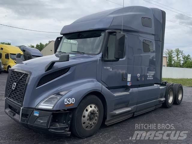 Volvo VNL760 Trekkers