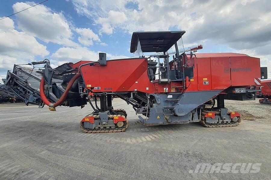 Wirtgen W 220 Asfaltfrezen