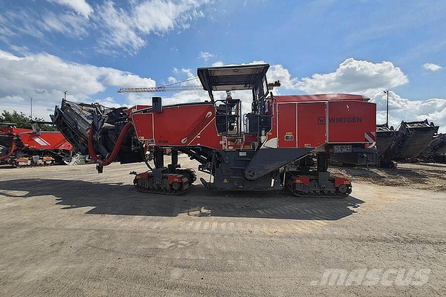 Wirtgen W 220 Asfaltfrezen