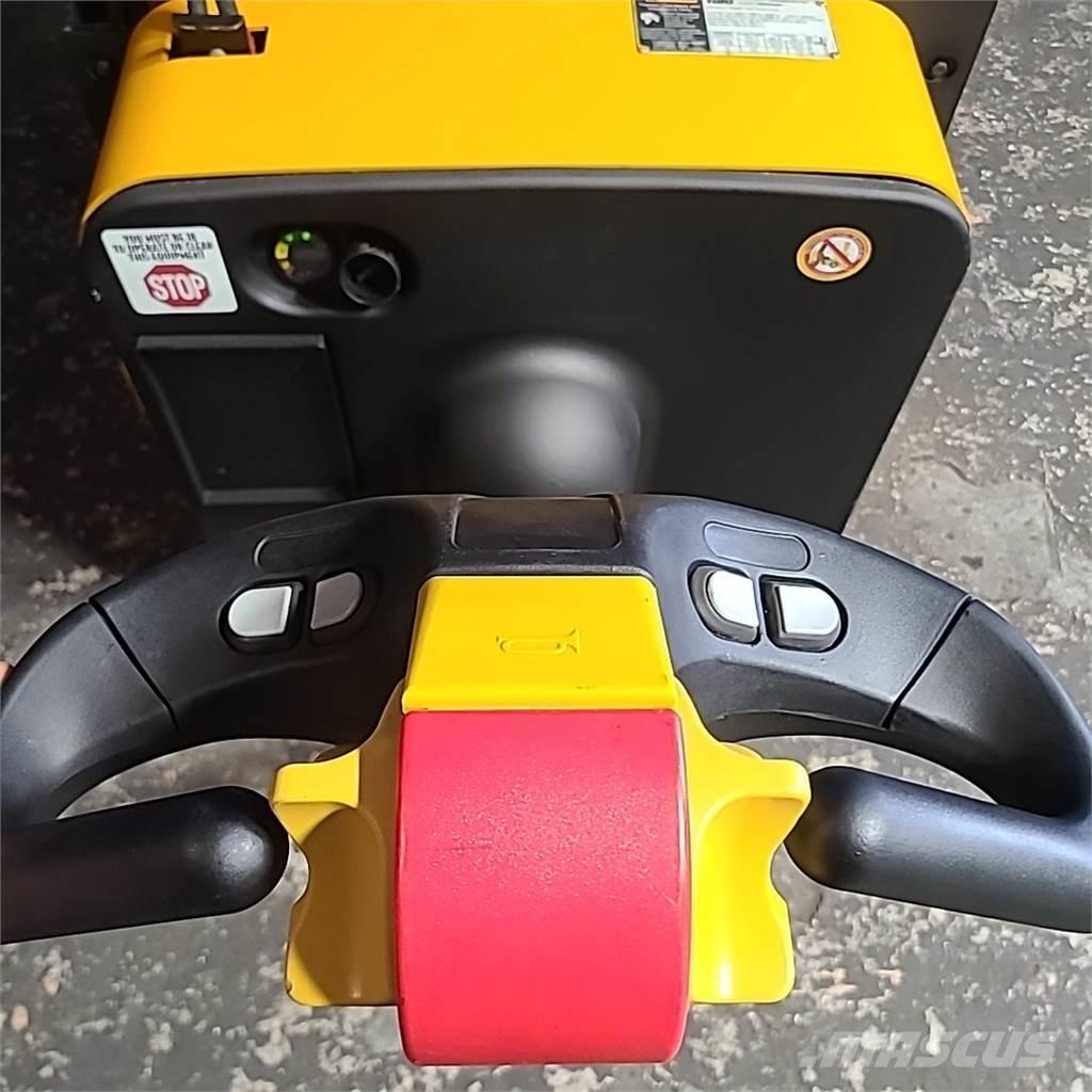 Yale MSW040 Zelfrijdende stapelaars