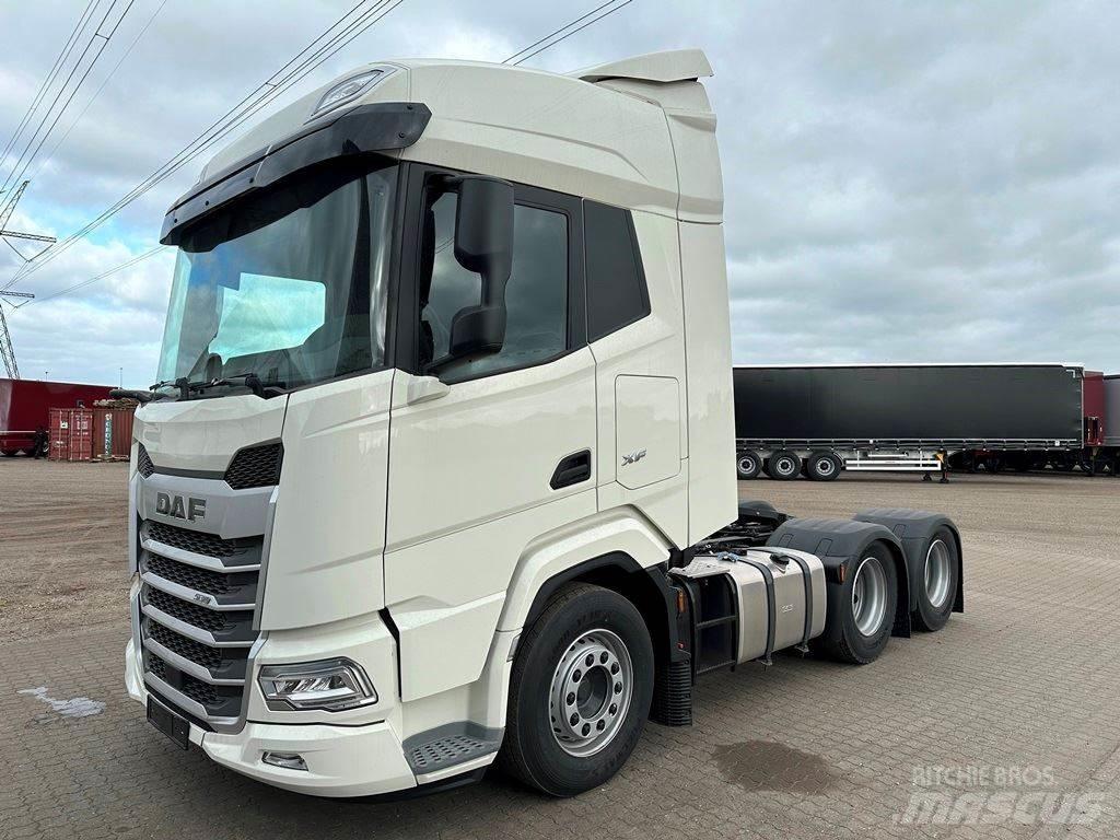 DAF XF 530 6x2 Trekkers