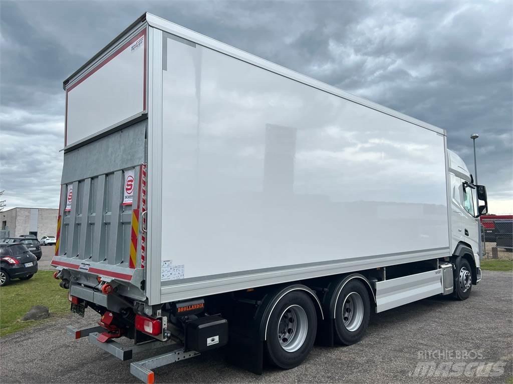 DAF XF480 FAS 6x2 Bakwagens met gesloten opbouw