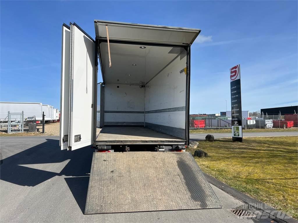 Volvo FL 16 ton 250HK Bakwagens met gesloten opbouw