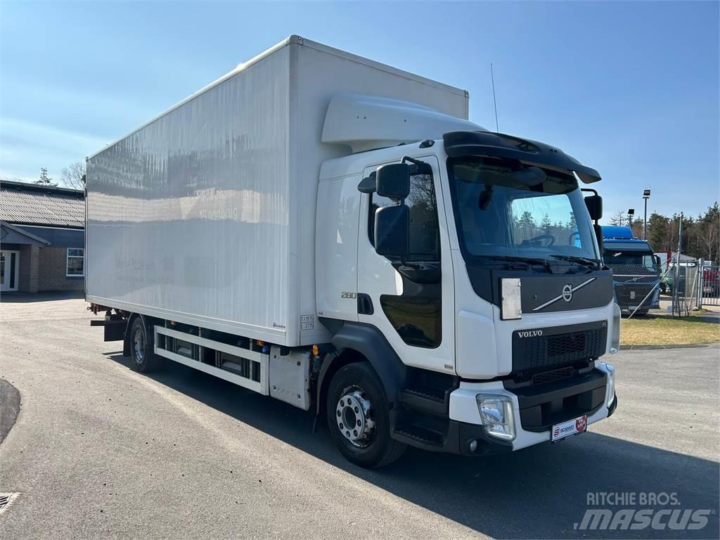 Volvo FL 16 ton 250HK Bakwagens met gesloten opbouw