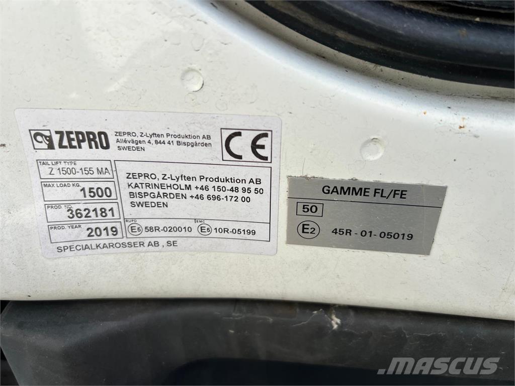 Volvo FL 250 16 ton Bakwagens met gesloten opbouw