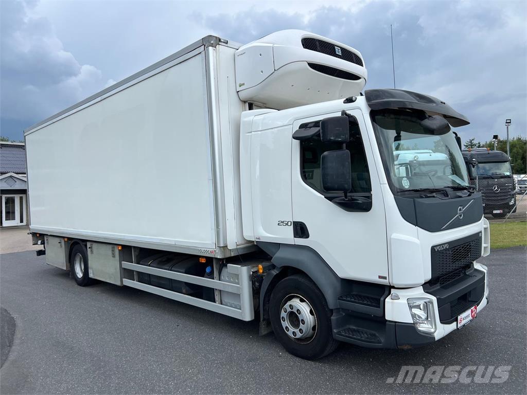 Volvo FL 250 16 ton Koelwagens