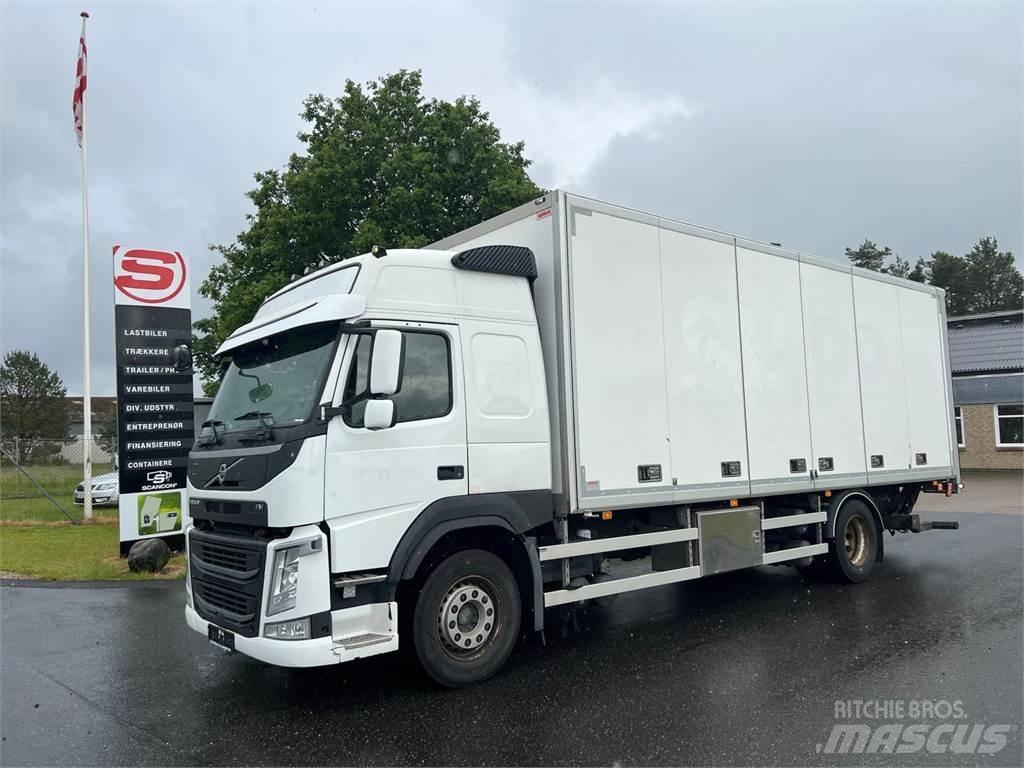 Volvo FM330 Bakwagens met gesloten opbouw