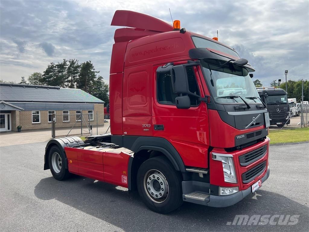 Volvo FM370 Trekkers