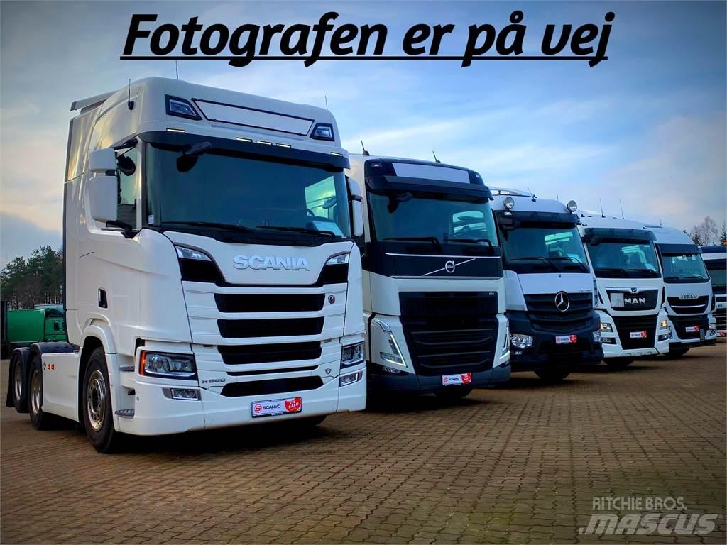 Volvo FM430 Vrachtwagen met containersysteem