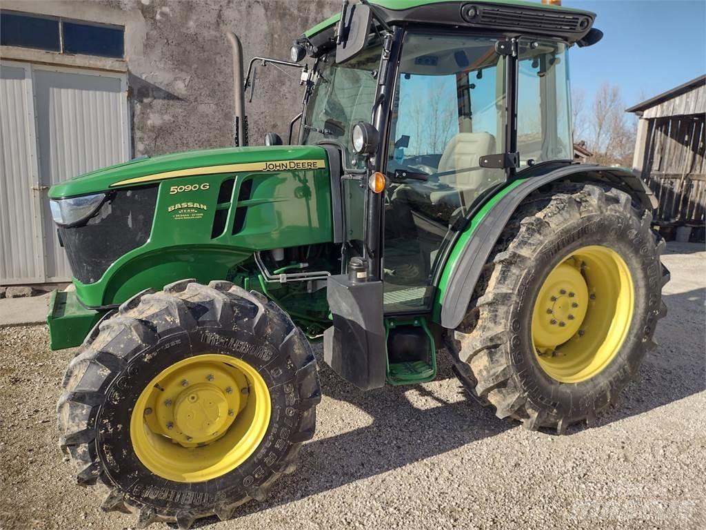 John Deere 5090 G Tractoren