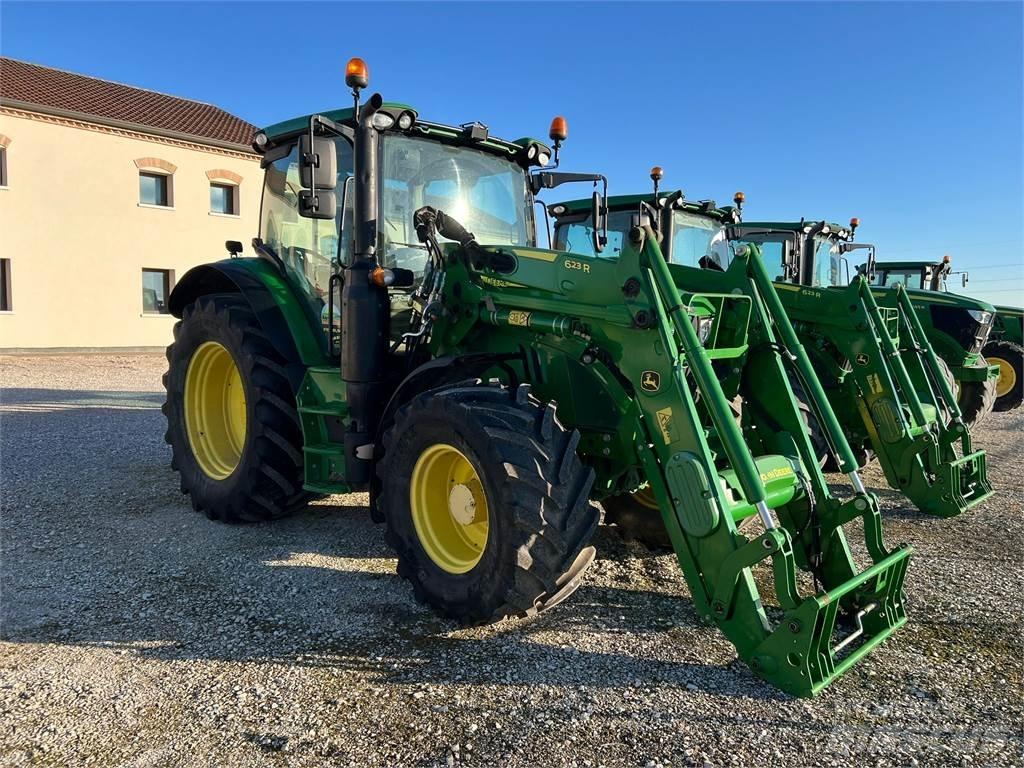John Deere 6110 R Tractoren
