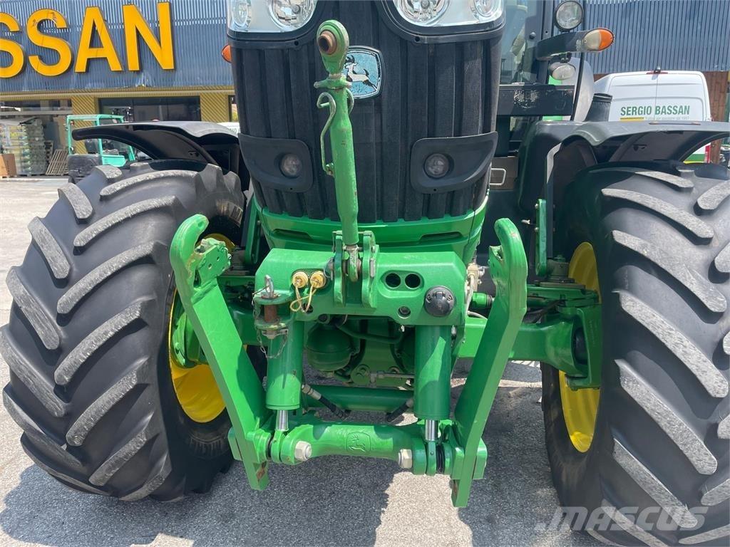 John Deere 6190 R Tractoren