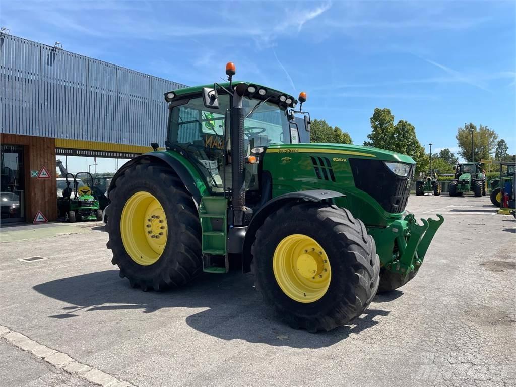 John Deere 6210 R Tractoren