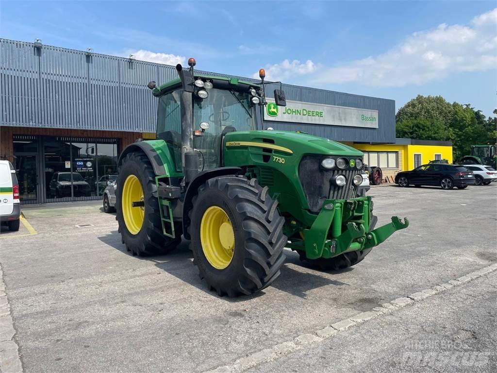 John Deere 7730 Tractoren