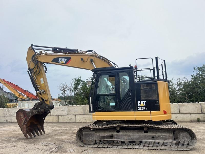 CAT 325FL Rupsgraafmachines