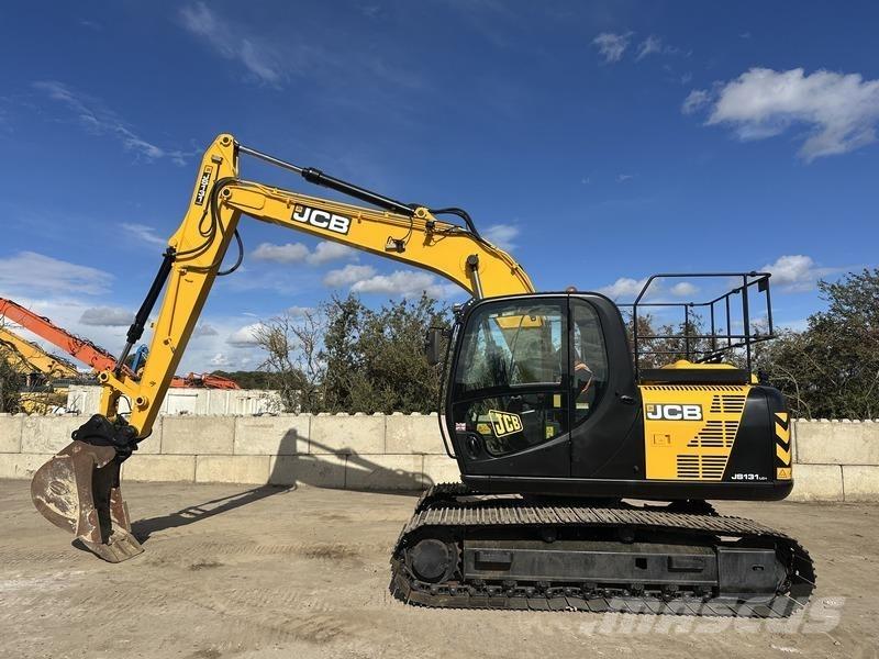 JCB JS131 LC Rupsgraafmachines