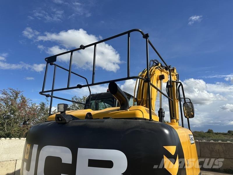 JCB JS131 LC Rupsgraafmachines