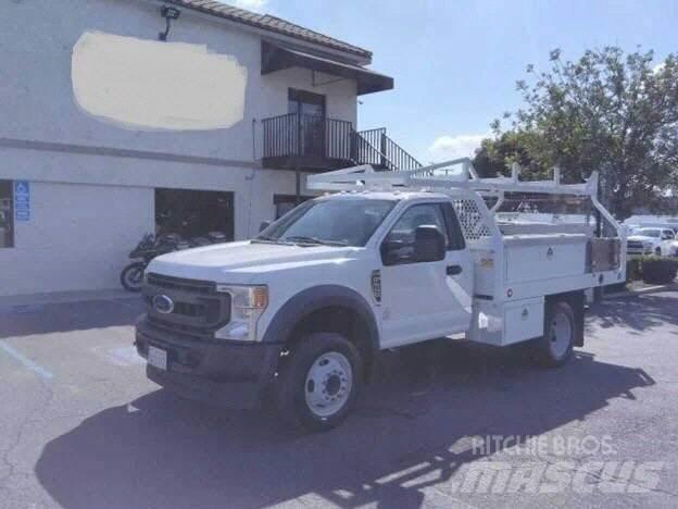 Ford F550 CONTRACTOR Bakwagens met gesloten opbouw