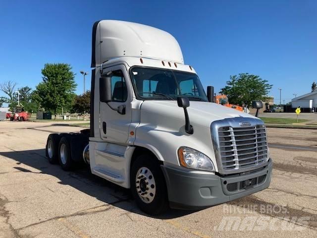 Freightliner Cascadia Trekkers