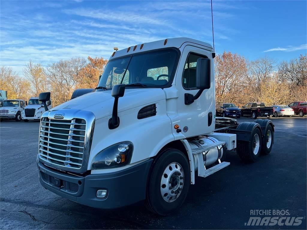 Freightliner Cascadia Trekkers