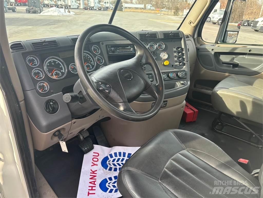 Freightliner Cascadia Trekkers